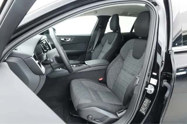 Volvo V60 (2025) thumbnail 3