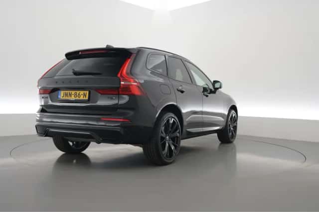 Volvo XC60 (2025) thumbnail 2