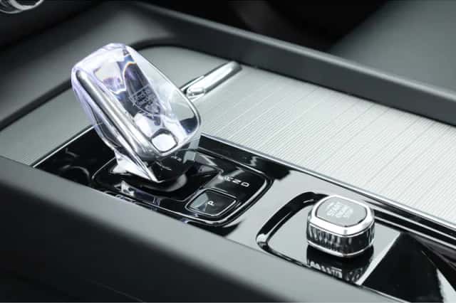 Volvo XC60 (2025) thumbnail 5