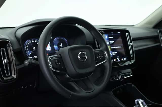 Volvo XC40 (2022) thumbnail 5