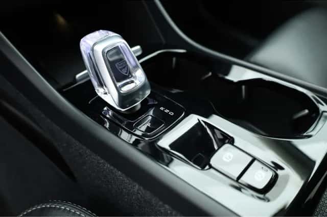 Volvo XC40 (2022) thumbnail 6