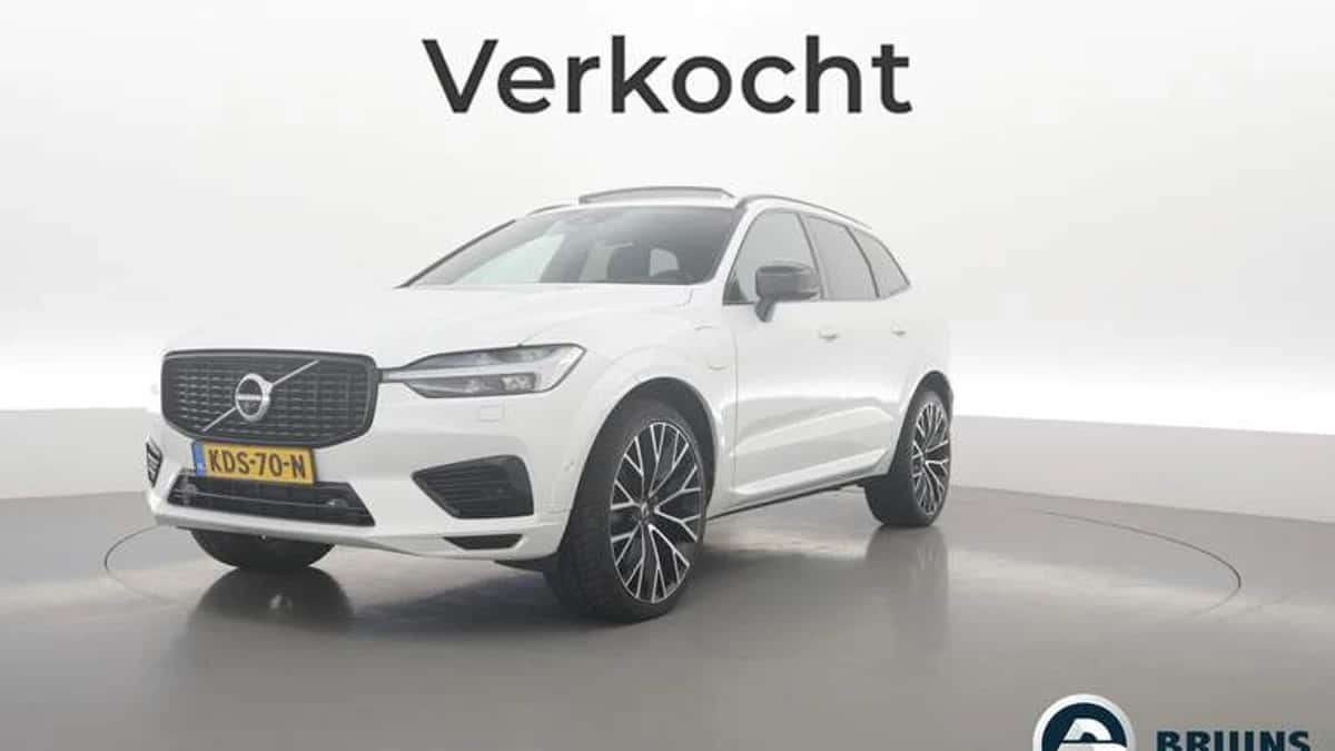 Volvo XC60 (2021) — foto 1