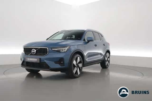 Volvo XC40 (2022) thumbnail 1