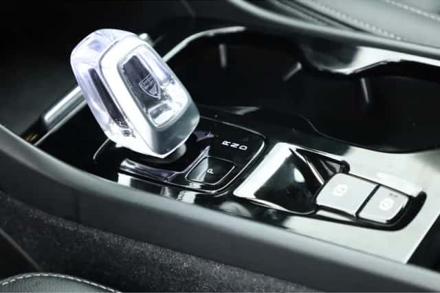Volvo XC40 (2022) thumbnail 5