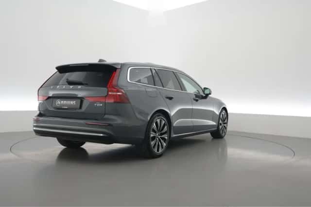 Volvo V60 (2025) thumbnail 2
