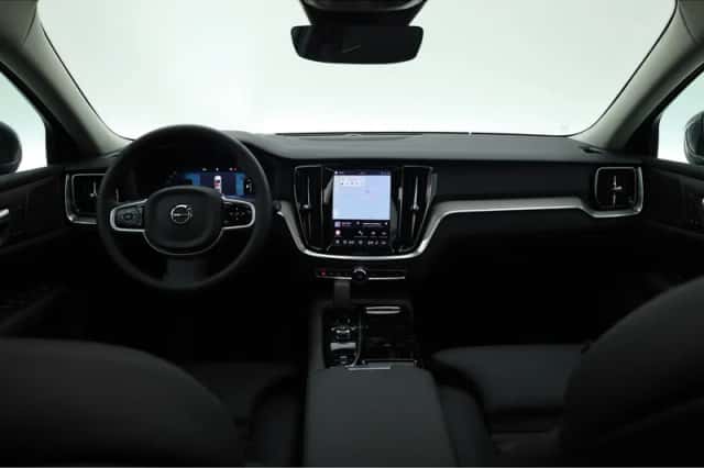 Volvo V60 (2025) thumbnail 6