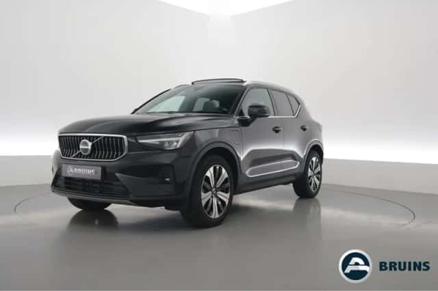 Volvo XC40 (2023) thumbnail 1