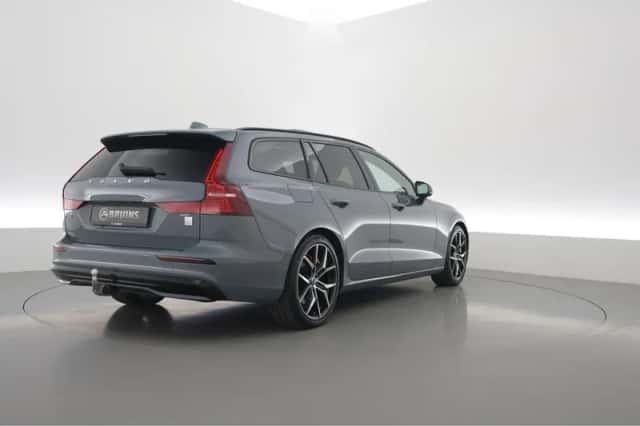 Volvo V60 (2024) thumbnail 2