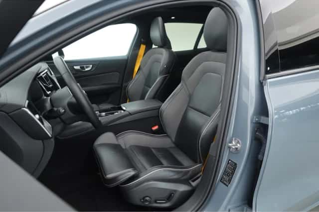 Volvo V60 (2024) thumbnail 4