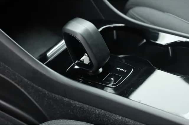 Volvo XC40 (2023) thumbnail 5
