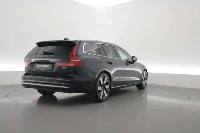 Volvo V60 (2025) thumbnail 2