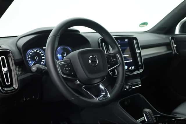 Volvo XC40 (2021) thumbnail 5