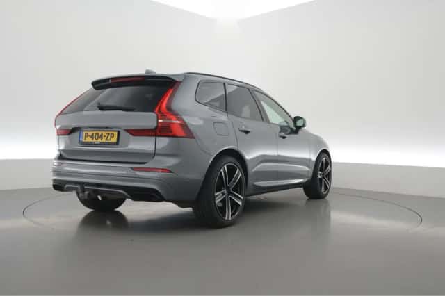 Volvo XC60 (2019) thumbnail 2