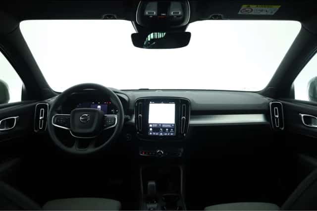 Volvo XC40 (2024) thumbnail 6