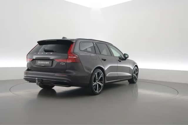 Volvo V60 (2024) thumbnail 2