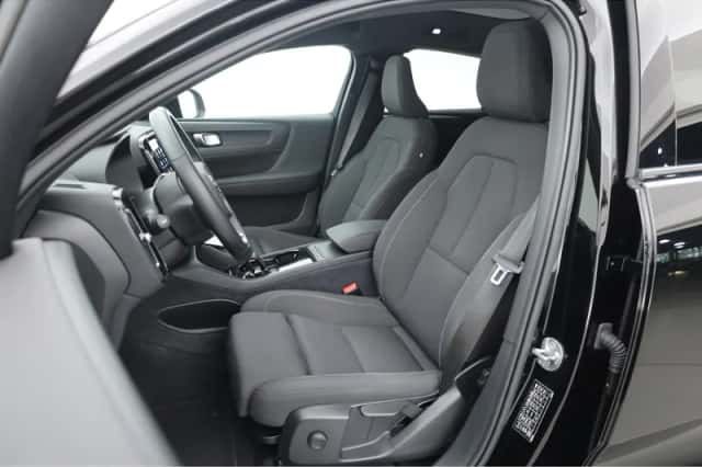 Volvo C40 (2022) thumbnail 3