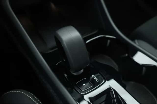 Volvo XC40 (2025) thumbnail 6