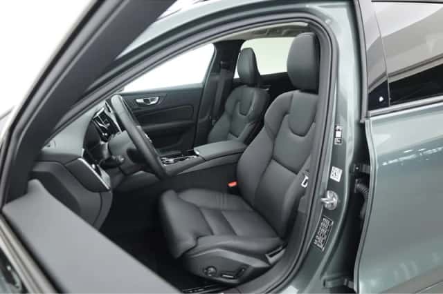 Volvo V60 (2025) thumbnail 3