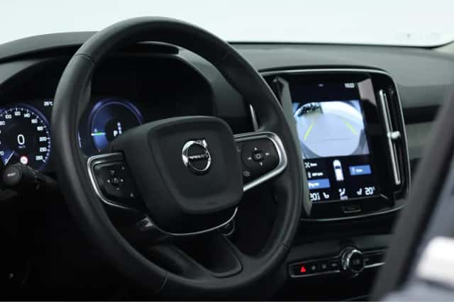 Volvo XC40 (2021) thumbnail 5