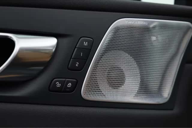 Volvo XC60 (2025) thumbnail 5