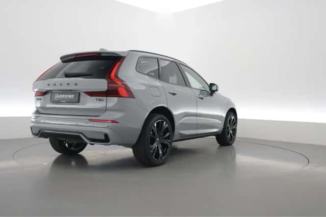Volvo XC60 (2025) thumbnail 2