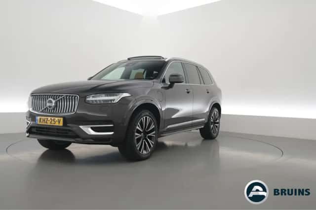 Volvo XC90 (2023) thumbnail 1