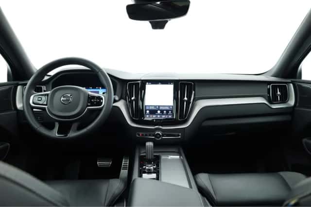 Volvo XC60 (2022) thumbnail 6