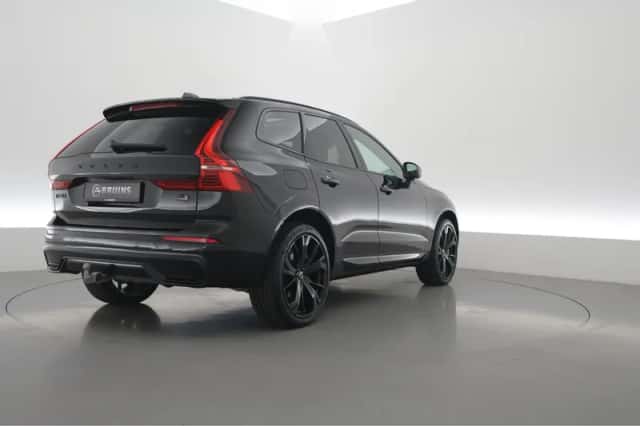 Volvo XC60 (2024) thumbnail 2
