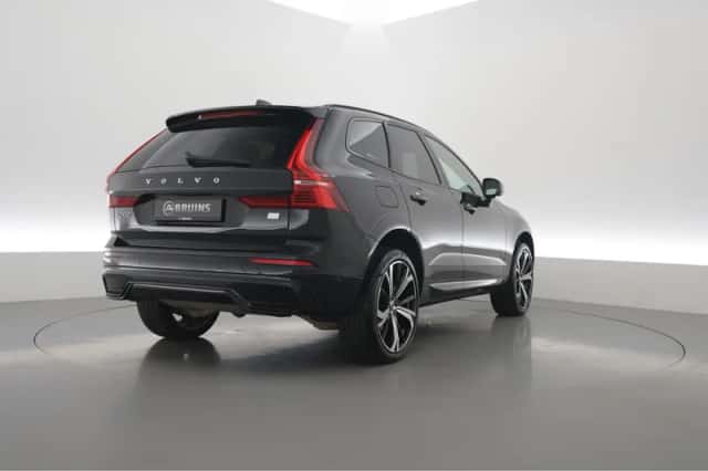 Volvo XC60 (2023) thumbnail 2