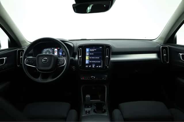 Volvo XC40 (2021) thumbnail 6