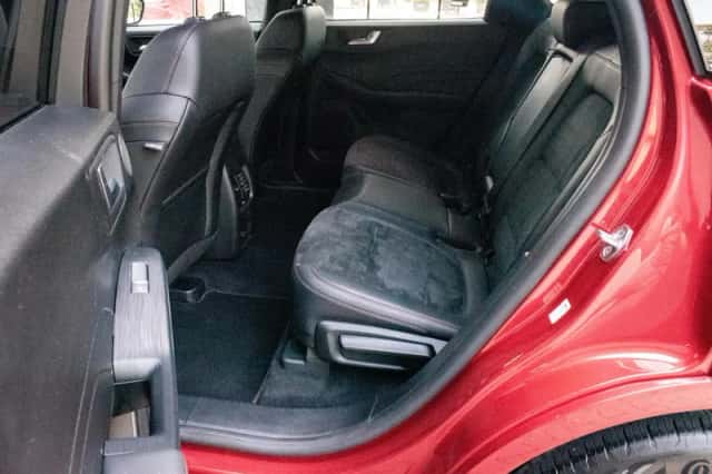 Ford Kuga (2022) thumbnail 6