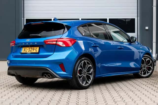 Ford Focus (2019) thumbnail 2