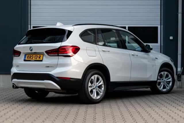 BMW X1 (2022) thumbnail 2