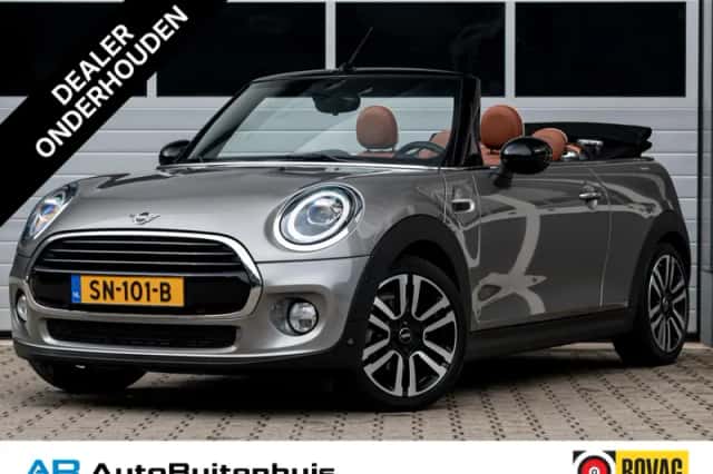 MINI Cabrio (2018) thumbnail 1
