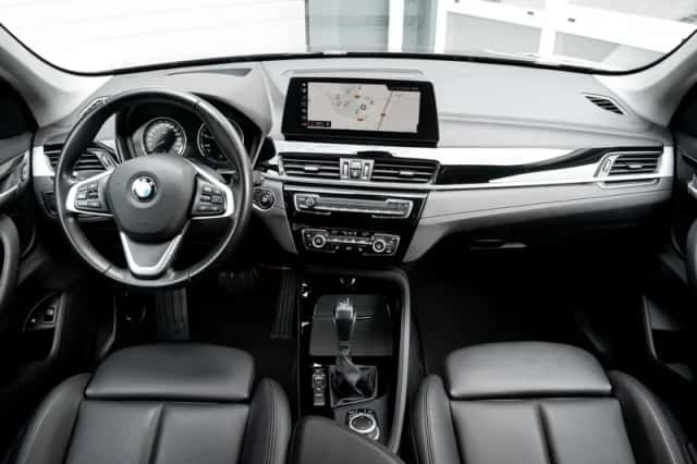 BMW X1 (2021) thumbnail 3