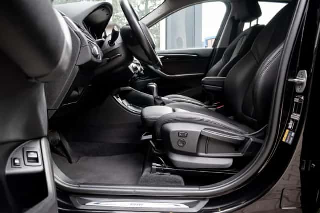 BMW X1 (2021) thumbnail 5