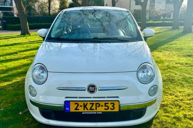 Fiat 500 (2009) thumbnail 2