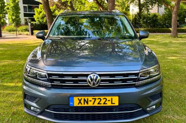 Volkswagen Tiguan (2019) thumbnail 2