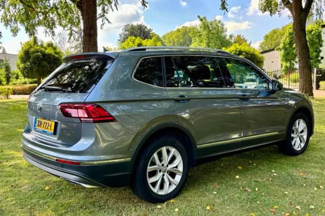 Volkswagen Tiguan (2019) thumbnail 4