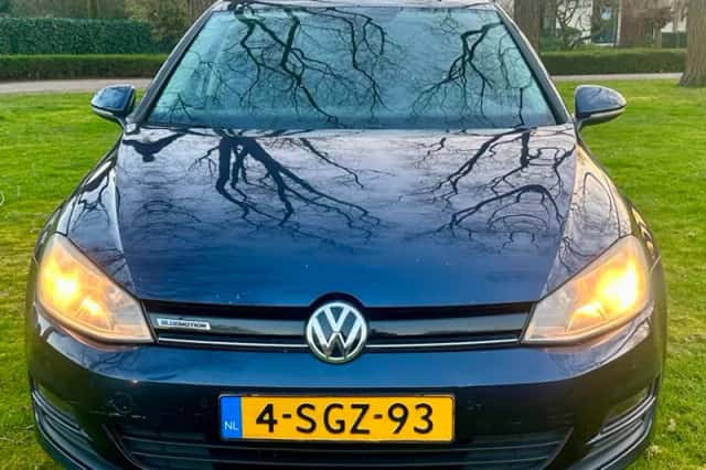 Volkswagen Golf (2013) thumbnail 2