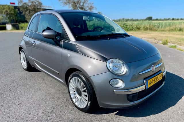 Fiat 500 (2010) thumbnail 2