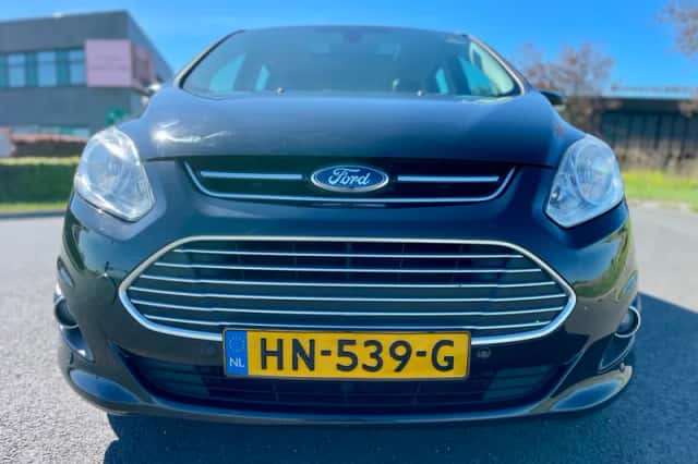 Ford C-Max (2015) thumbnail 3