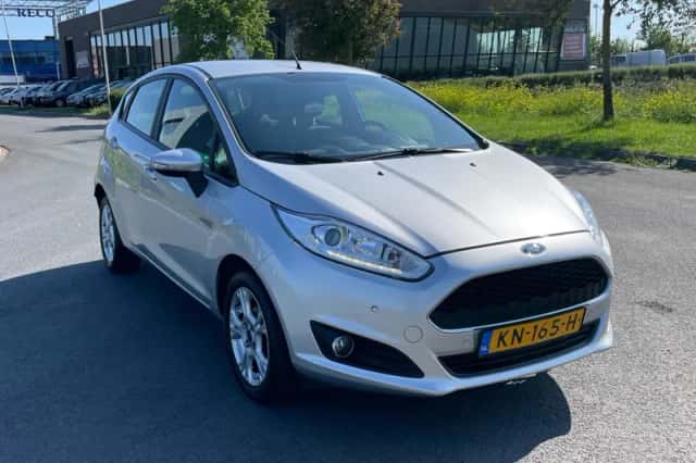 Ford Fiesta (2016) thumbnail 1