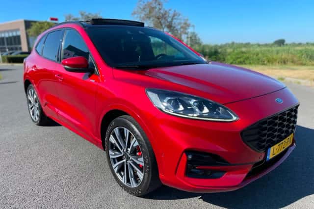 Ford Kuga (2021) thumbnail 2