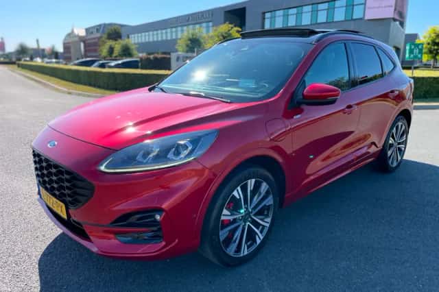 Ford Kuga (2021) thumbnail 6