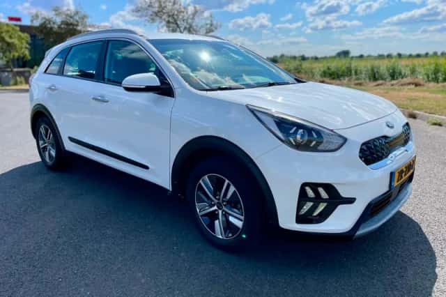 Kia Niro (2019) thumbnail 2