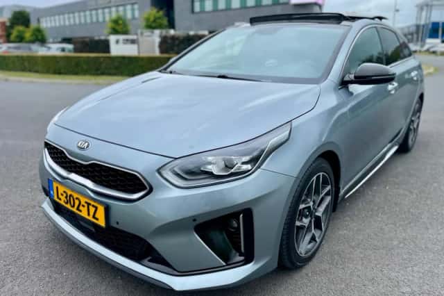 Kia Proceed (2021) thumbnail 5