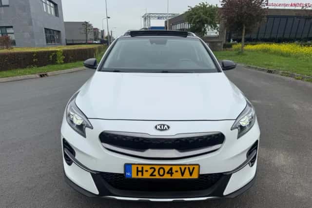 Kia XCeed (2020) thumbnail 3