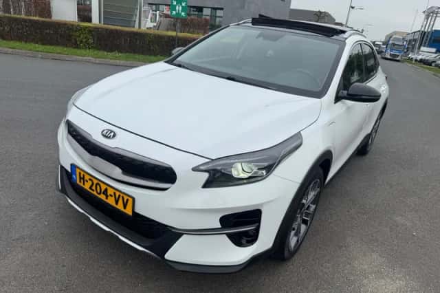 Kia XCeed (2020) thumbnail 4