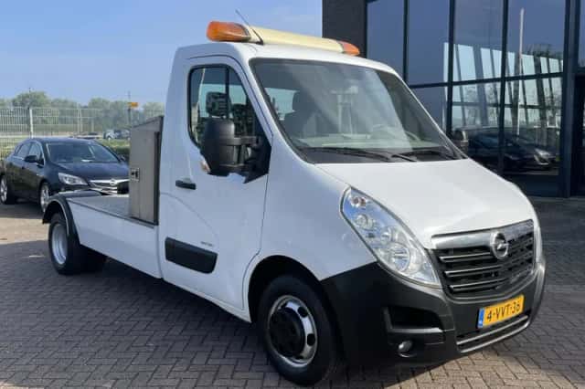 Opel Movano (2012) thumbnail 2